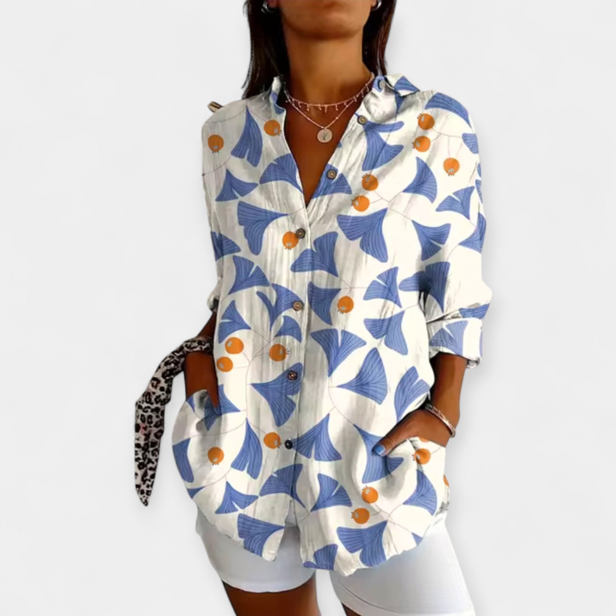 Bluza s Gumbima i Cvjetnim Uzorkom