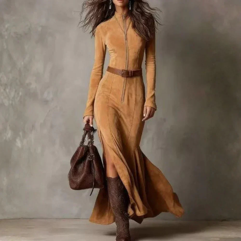 Marija - Elegantna Duga Haljina od Suede s Pojasom i Raskorakom