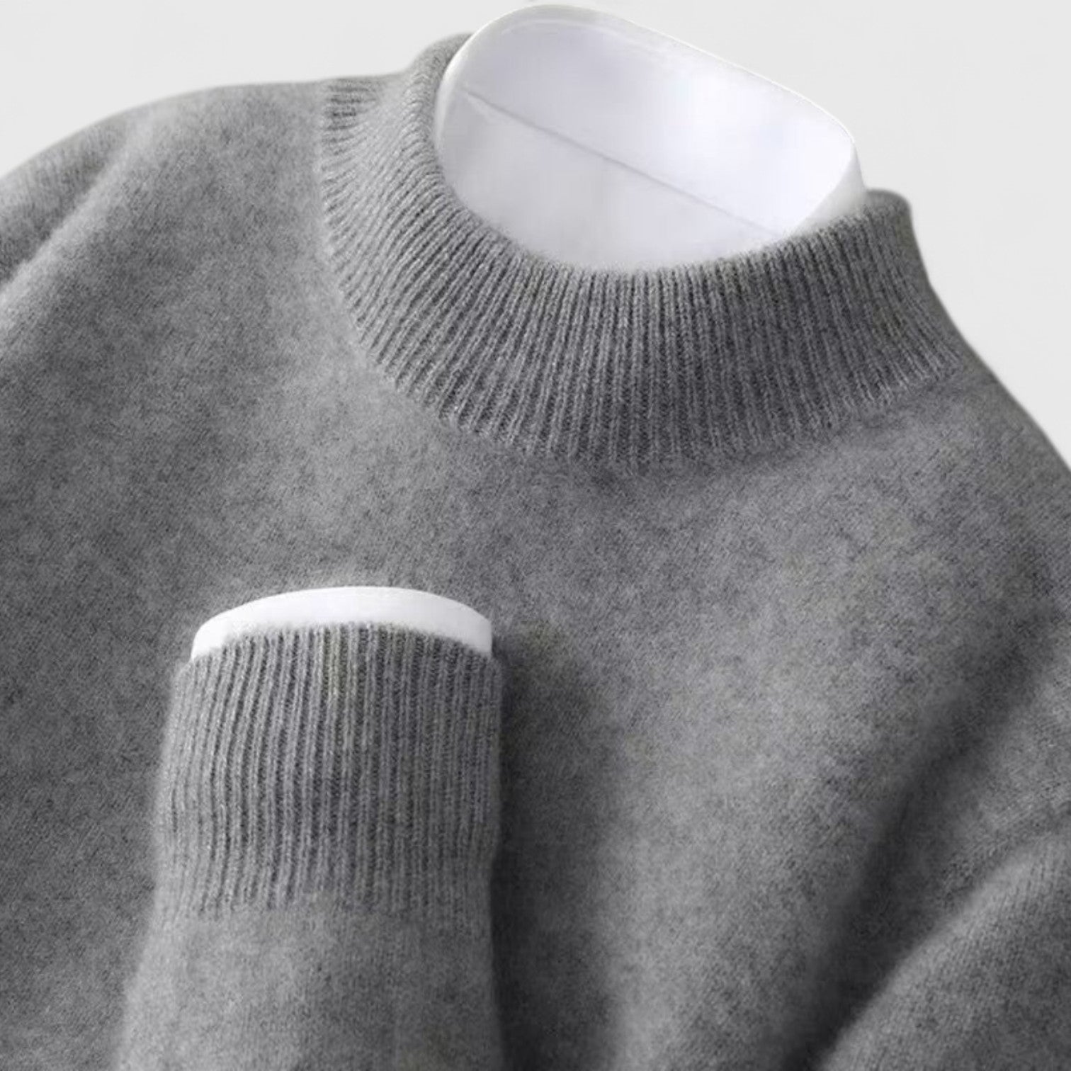 Hektra - Kašmirski pulover s mekom teksturom i bezvremenskom elegancijom