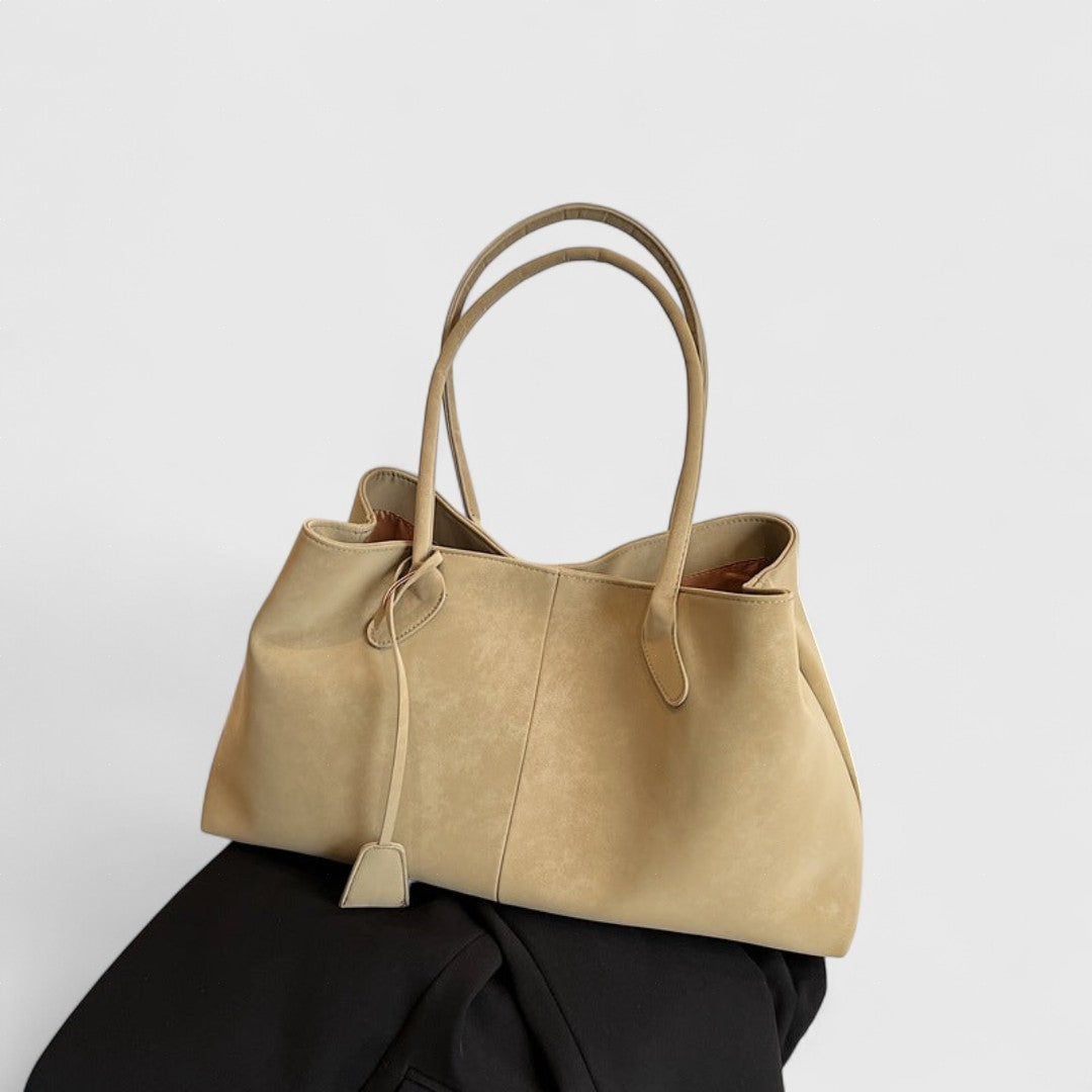 Nausika - Maxi torba s elegantnim dizajnom i prostranom kapacitetom