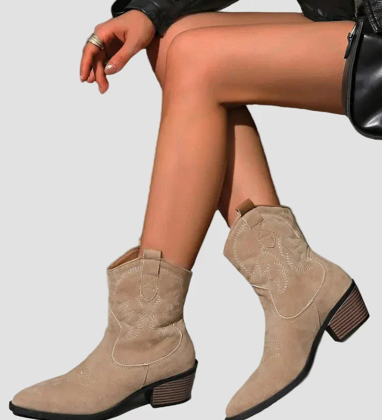 Stylish vezeni western čizmi